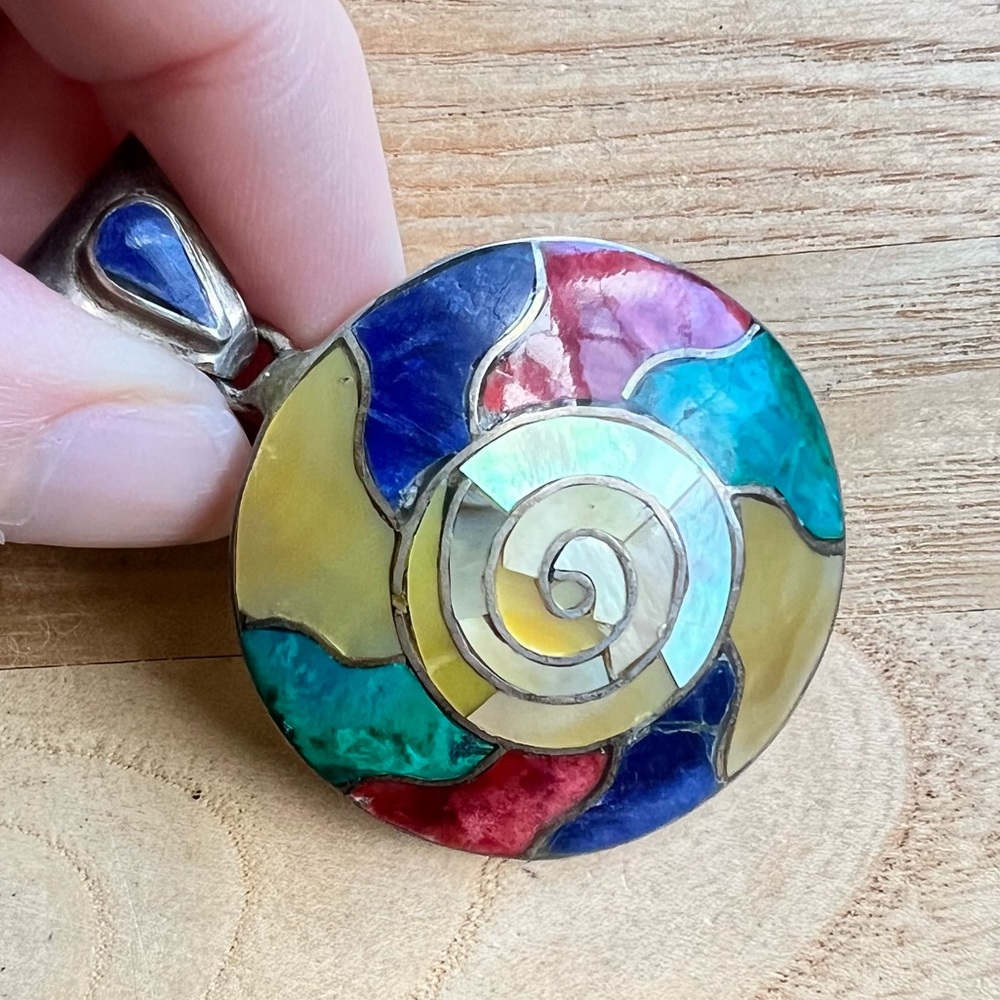 950 Sterling silver Peruvian Pachamama Mother Earth spiral gemstone pendant